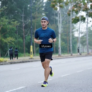Runner Photo 8208940