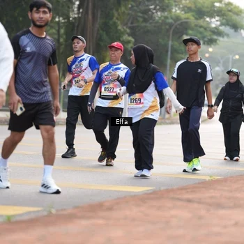 Runner Photo 8208950
