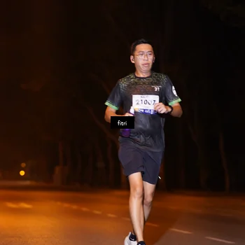 Runner Photo 8208957