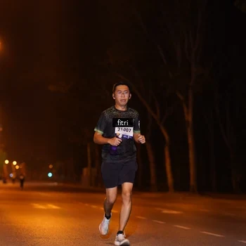 Runner Photo 8208980