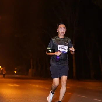 Runner Photo 8208996