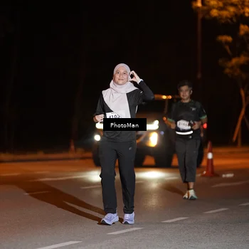 Runner Photo 8209003