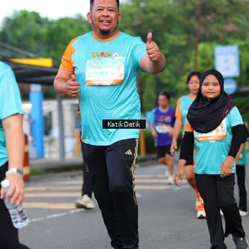 Runner Photo 8209004