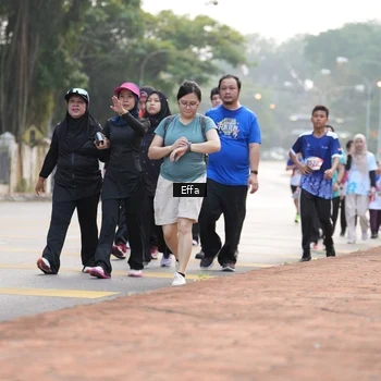 Runner Photo 8209005