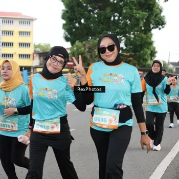 Runner Photo 8209021