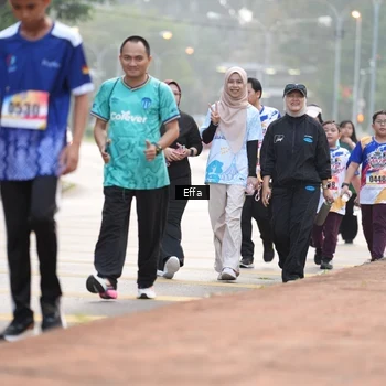 Runner Photo 8209024