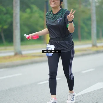 Runner Photo 8209033