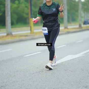 Runner Photo 8209035