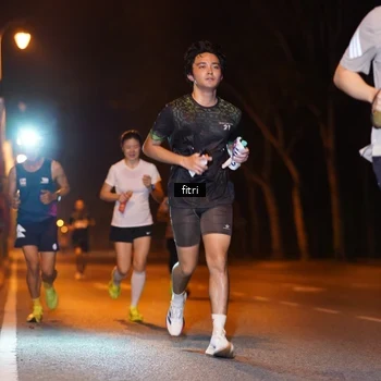 Runner Photo 8209038