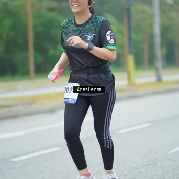 Runner Photo 8209043