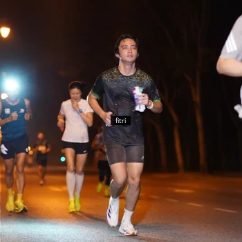 Runner Photo 8209047