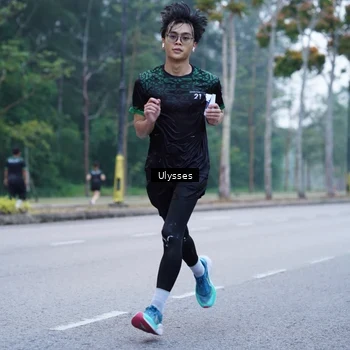 Runner Photo 8209055