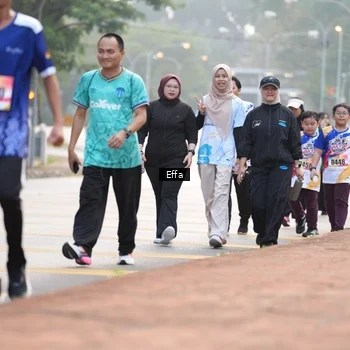 Runner Photo 8209057