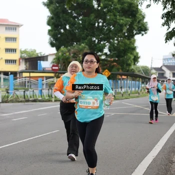 Runner Photo 8209080