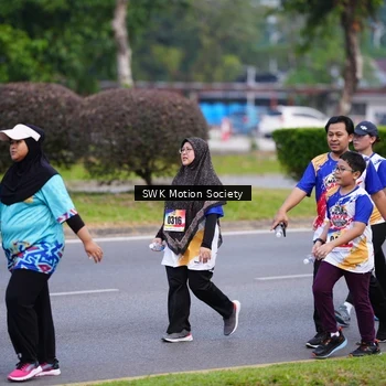 Runner Photo 8209081