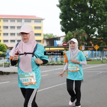 Runner Photo 8209097