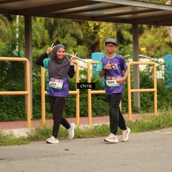 Runner Photo 8209100