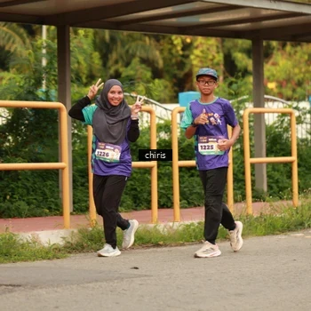 Runner Photo 8209111