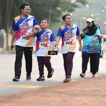Runner Photo 8209113
