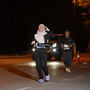 Runner Photo 8209154