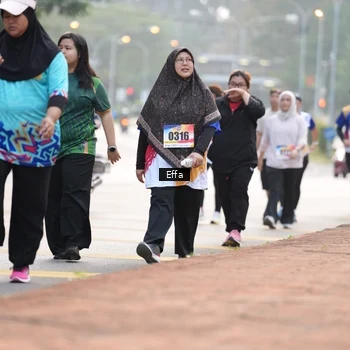 Runner Photo 8209163