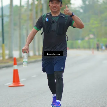Runner Photo 8209302