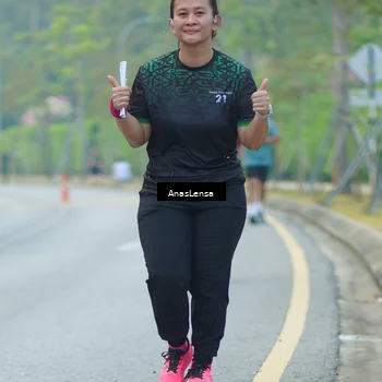 Runner Photo 8209356