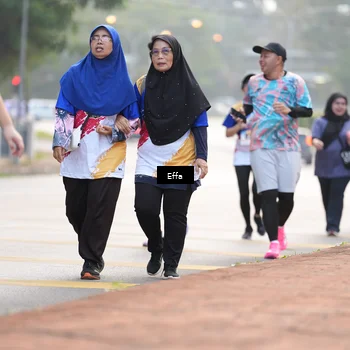 Runner Photo 8209360