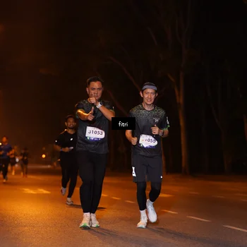Runner Photo 8209413