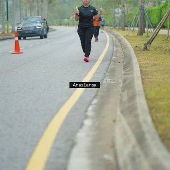 Runner Photo 8209463