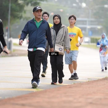 Runner Photo 8209504