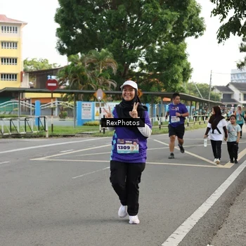 Runner Photo 8209531