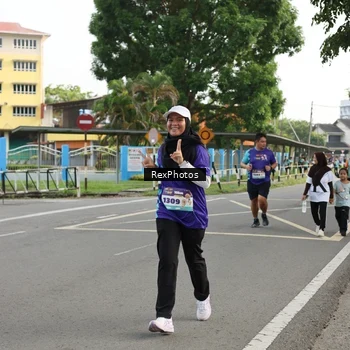 Runner Photo 8209533