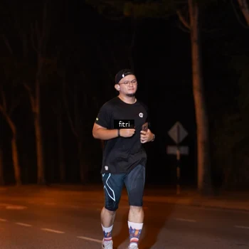 Runner Photo 8209534