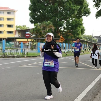 Runner Photo 8209540