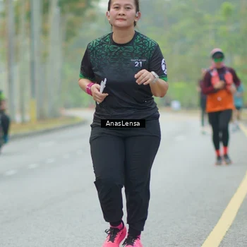 Runner Photo 8209591