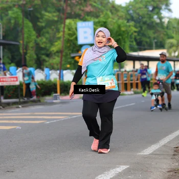 Runner Photo 8209698