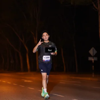 Runner Photo 8209707