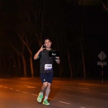 Runner Photo 8209710
