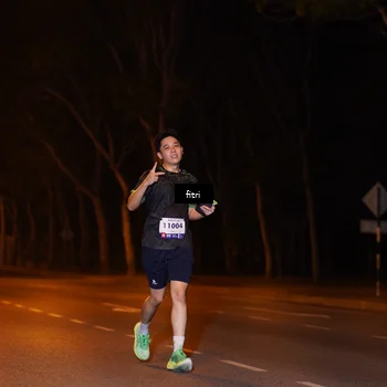 Runner Photo 8209713