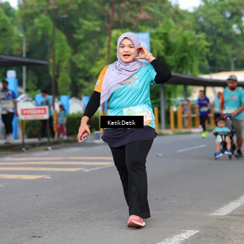 Runner Photo 8209777