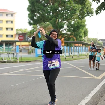 Runner Photo 8209874