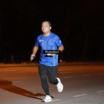 Runner Photo 8209975