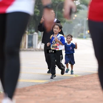 Runner Photo 8209990