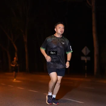 Runner Photo 8209992