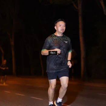 Runner Photo 8210001