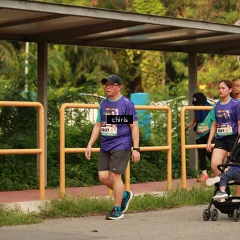 Runner Photo 8210008