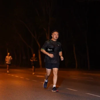 Runner Photo 8210012