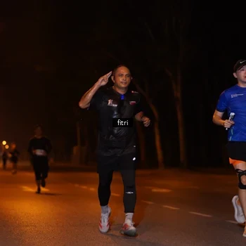 Runner Photo 8210026