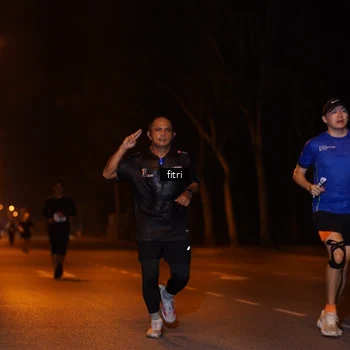 Runner Photo 8210033